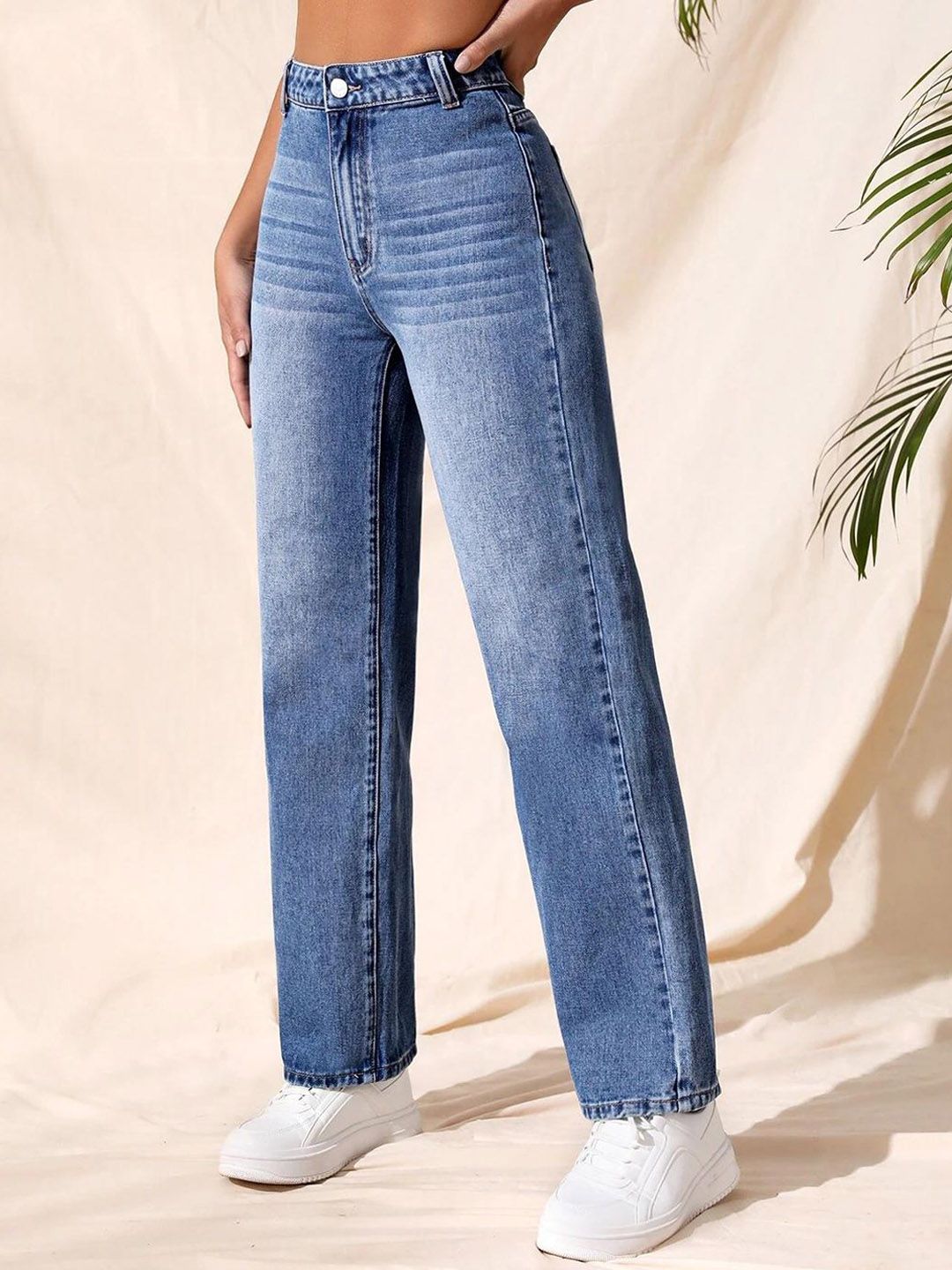 Kotty Women Straight Fit High-Rise Stretchable Jeans