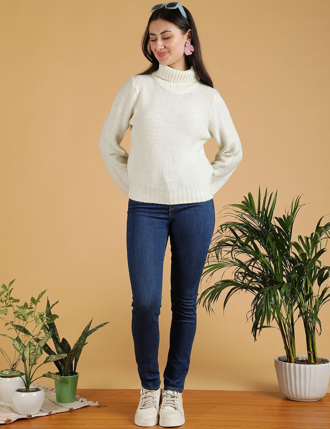 Kotty Women Pullover with Fuzzy Detail