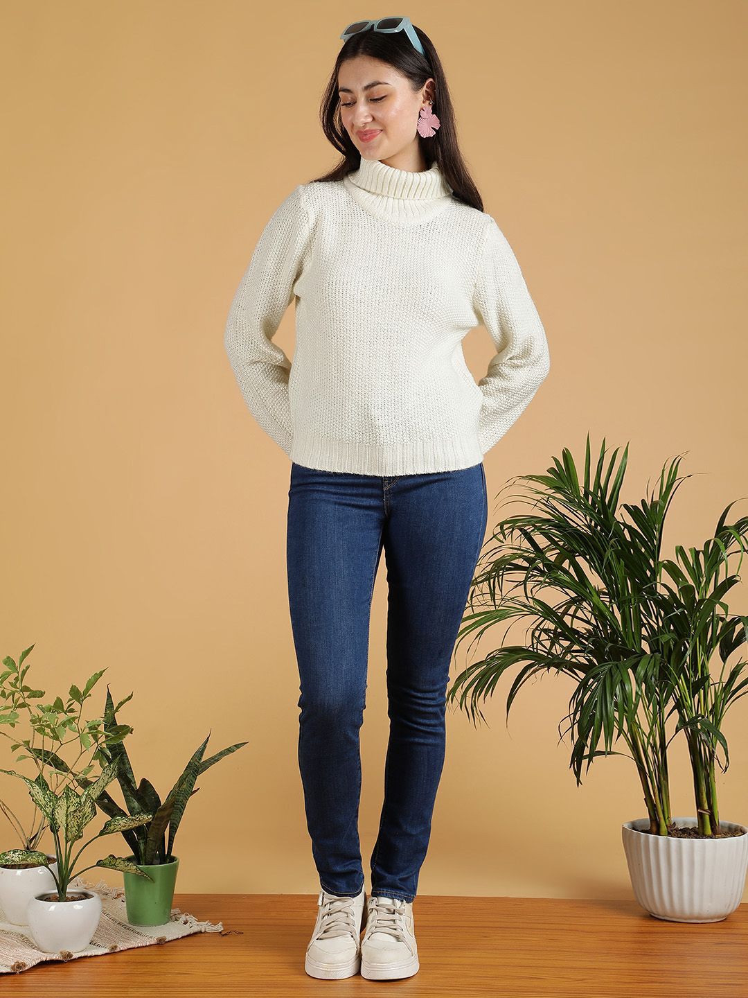 Kotty Women Pullover with Fuzzy Detail