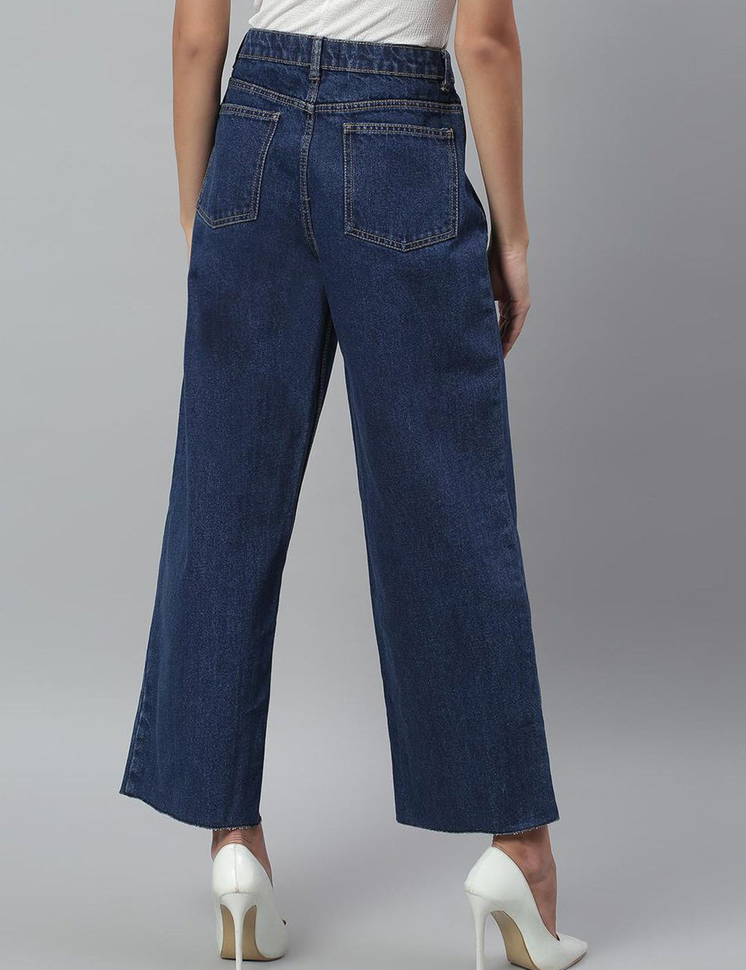 Kotty Women Jean Straight Fit High-Rise Stretchable Light Fade Jeans