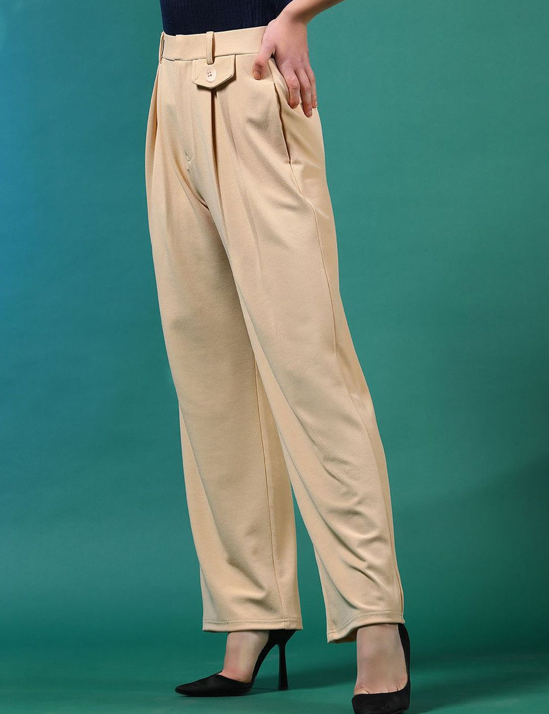 Kotty Women Relaxed Straight Fit Pleated High-Rise Trousers