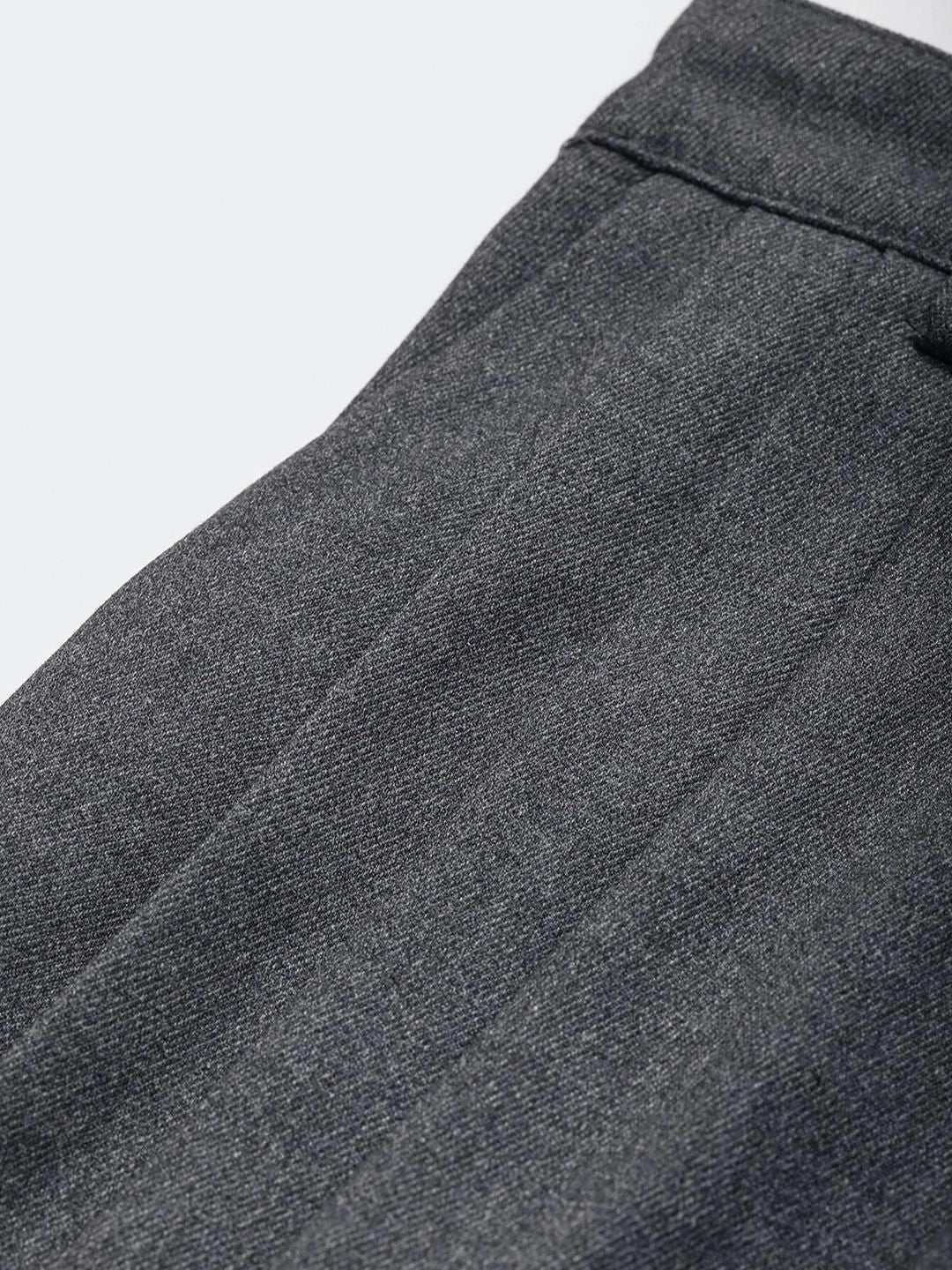 Kotty Women Relaxed Straight Leg Straight Fit Easy Wash Pleated Parallel Trousers