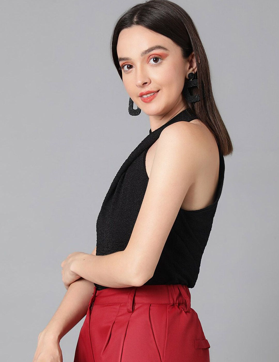 Kotty Halter Neck Satin Styled Back Top