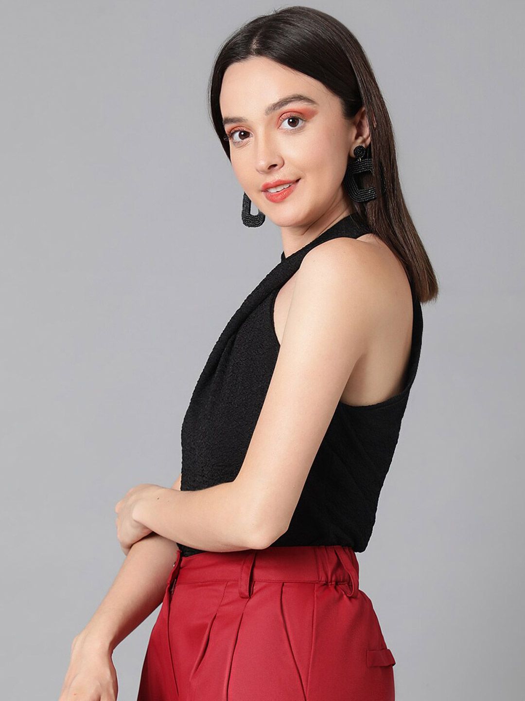 Kotty Halter Neck Satin Styled Back Top