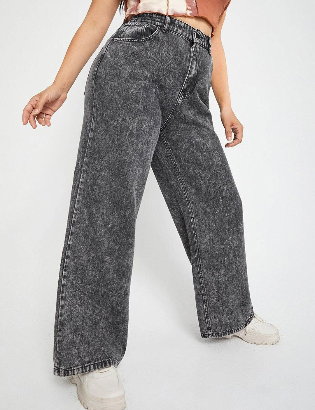 Kotty Women Straight Fit High-Rise Low Distress Heavy Fade Stretchable Jeans