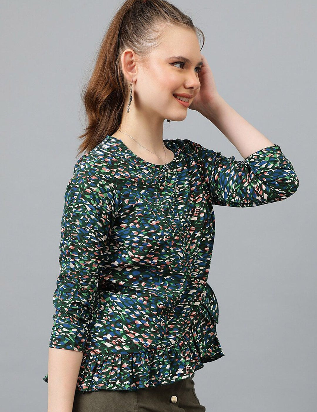 Kotty Green & White Abstract Print Crepe Top