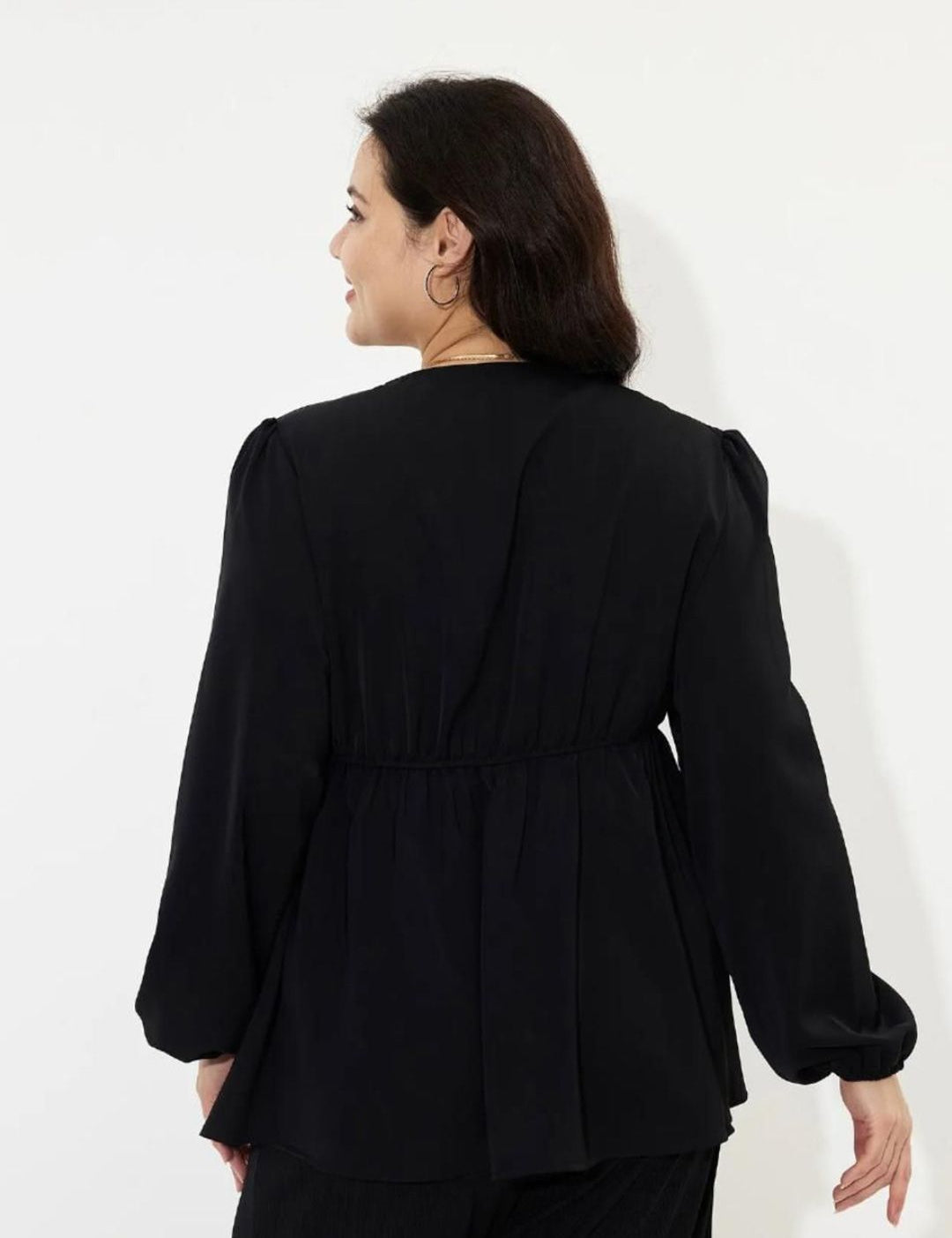 KOTTY Bishop Sleeves Plunge Neck Empire Top