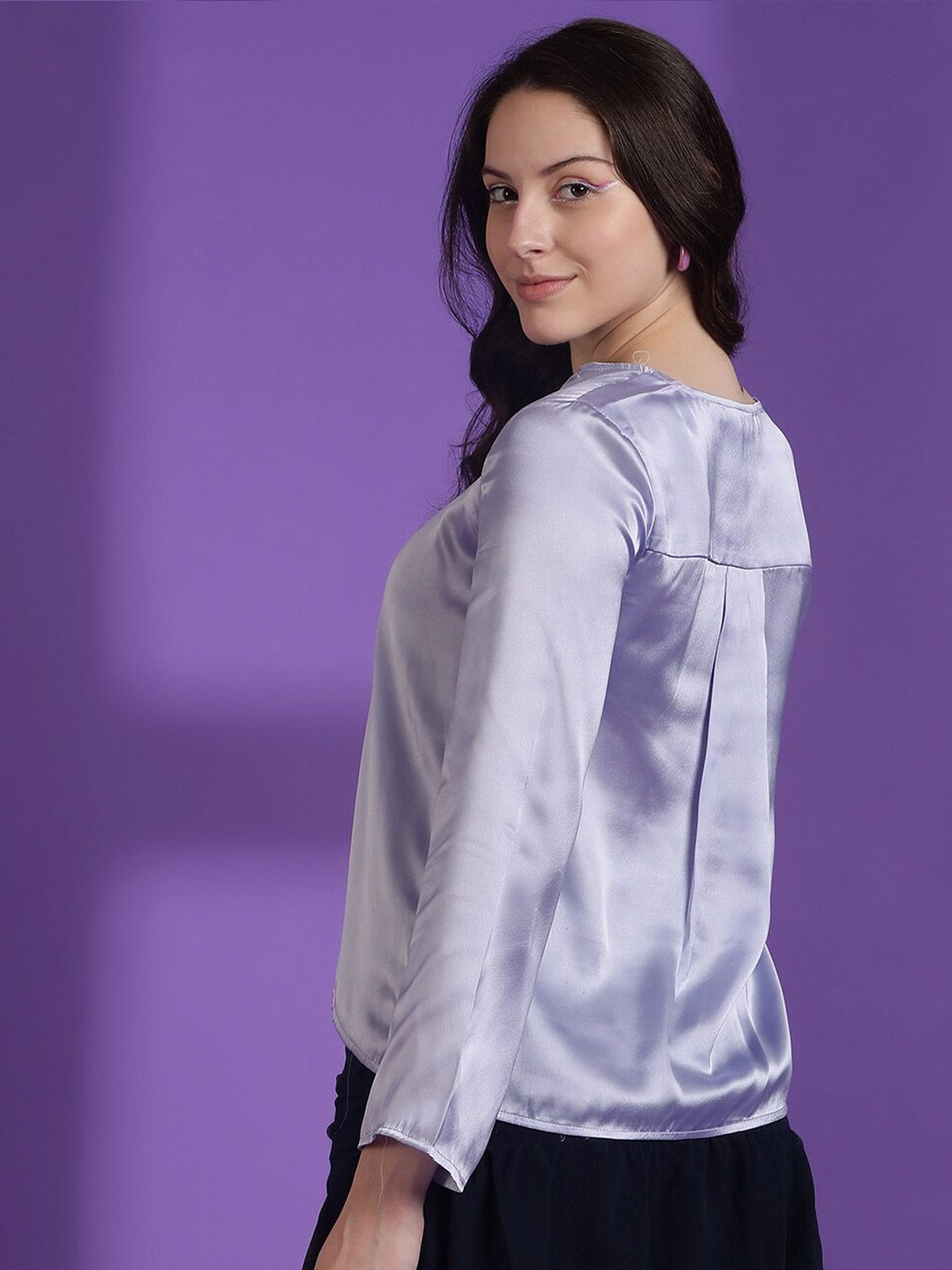 KOTTY BIZwear V-Neck Long Sleeves Satin Top