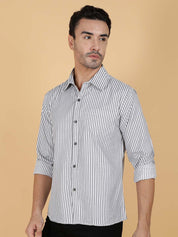 Kotty Men Relaxed Fit Spread Collar Striped Casual Shirt