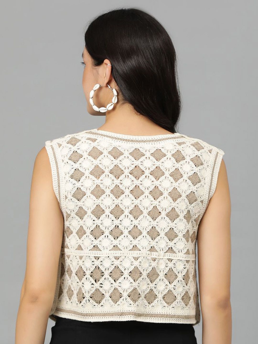 Kotty Geometric Self Design Crochet V-Neck High-Low Crop Top