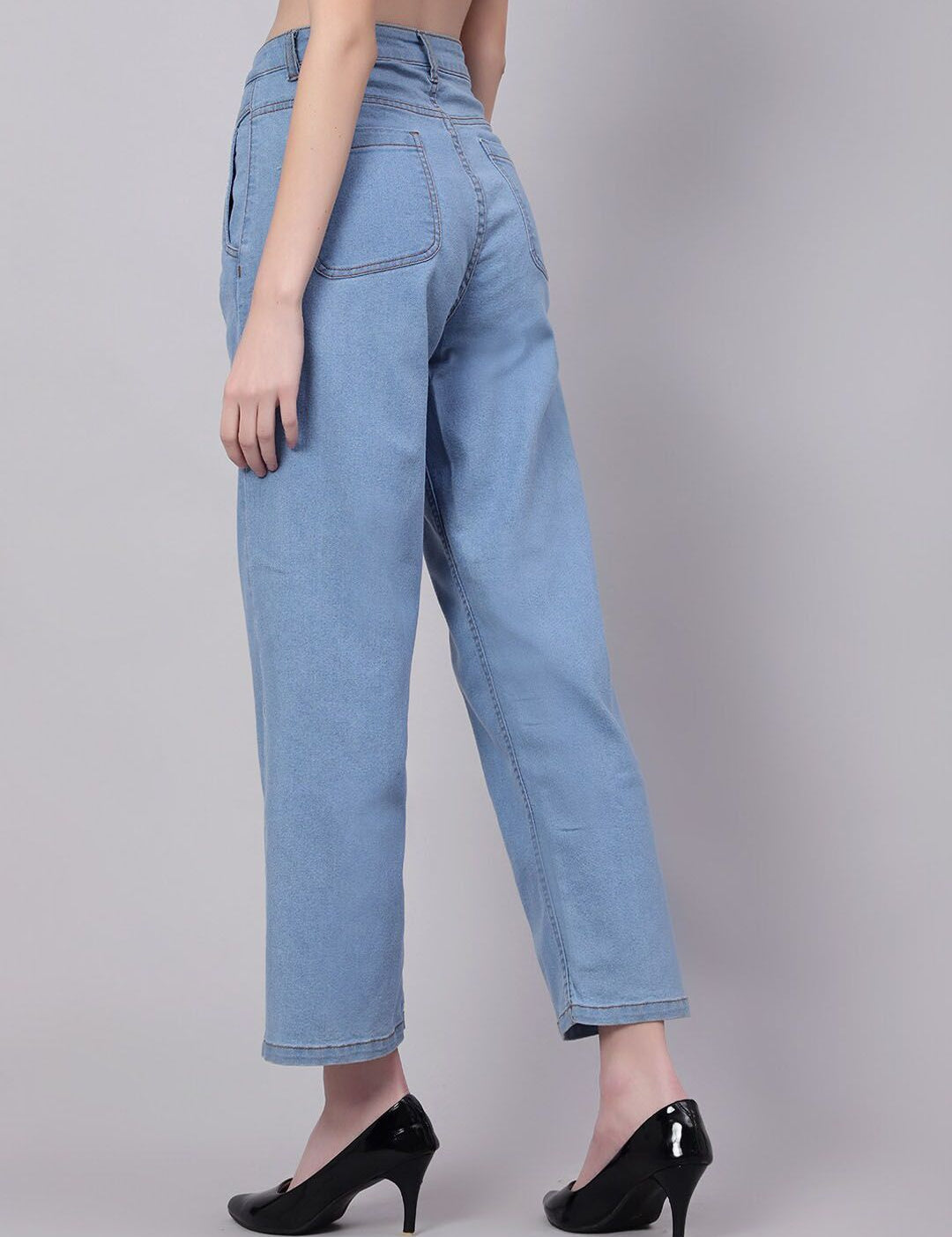 Kotty Women Straight Fit High-Rise Stretchable Jeans