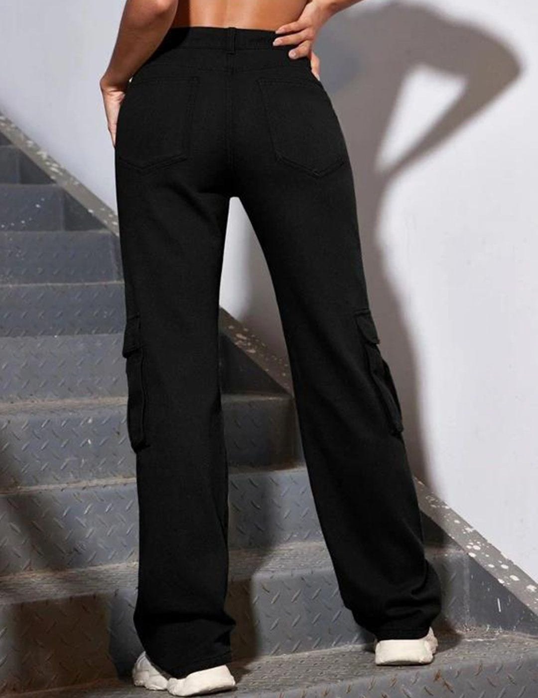 Kotty Women Black Jean Straight Fit High Rise Clean Look Stretchable Jeans