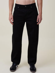 Kotty Men Black Jean Straight Fit Low-Rise Clean Look Stretchable Jeans