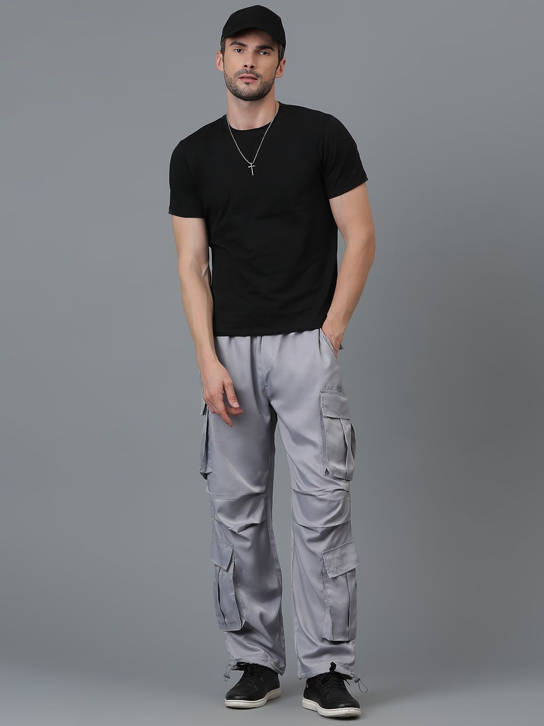 Kotty Men Relaxed Low-Rise Easy Wash Cargos Trousers