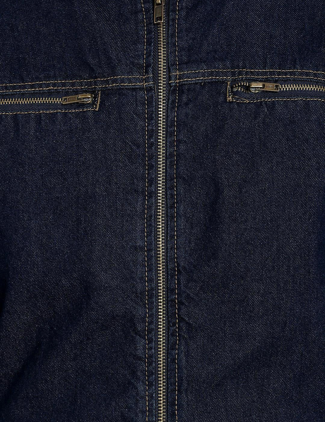 Kotty Men Blue Colourblocked Denim Jacket