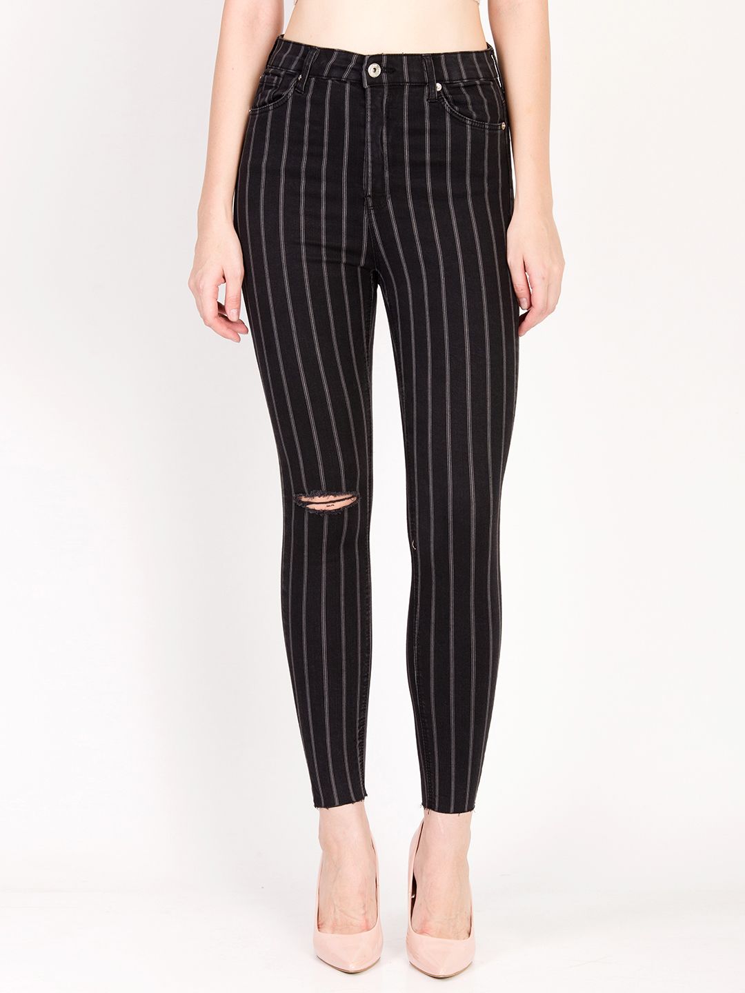 Kotty Women Black Skinny Fit High-Rise Slash Knee Stretchable Jeans