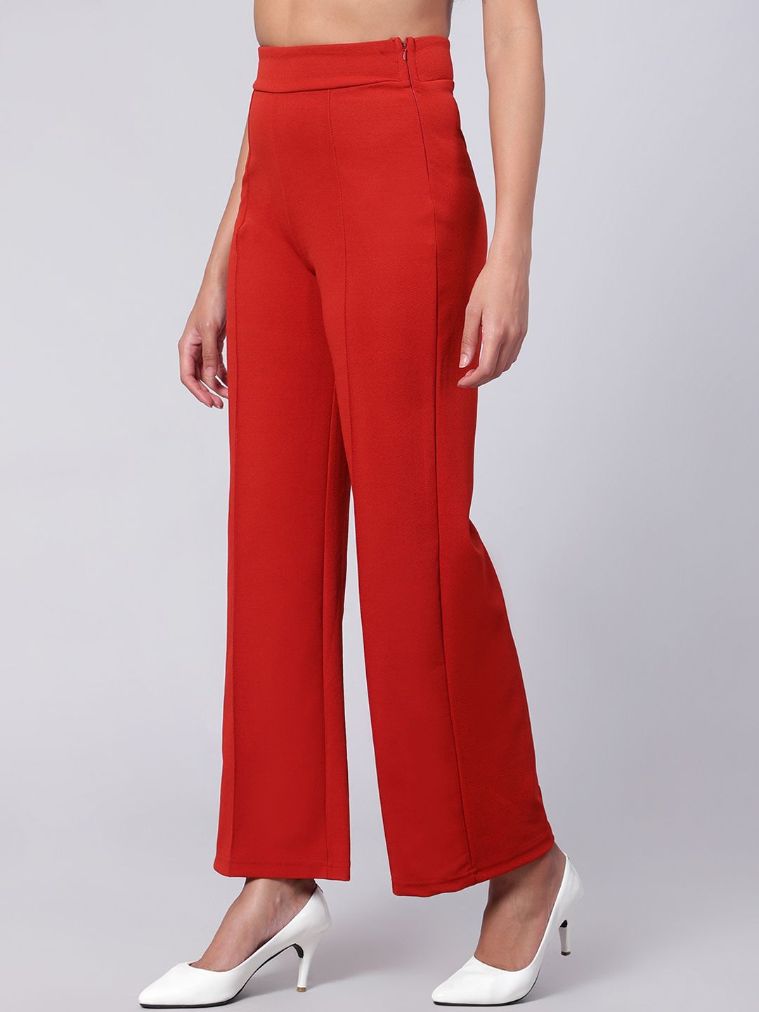 Kotty Women Relaxed Straight Fit High-Rise Easy Wash Pleated Trousers