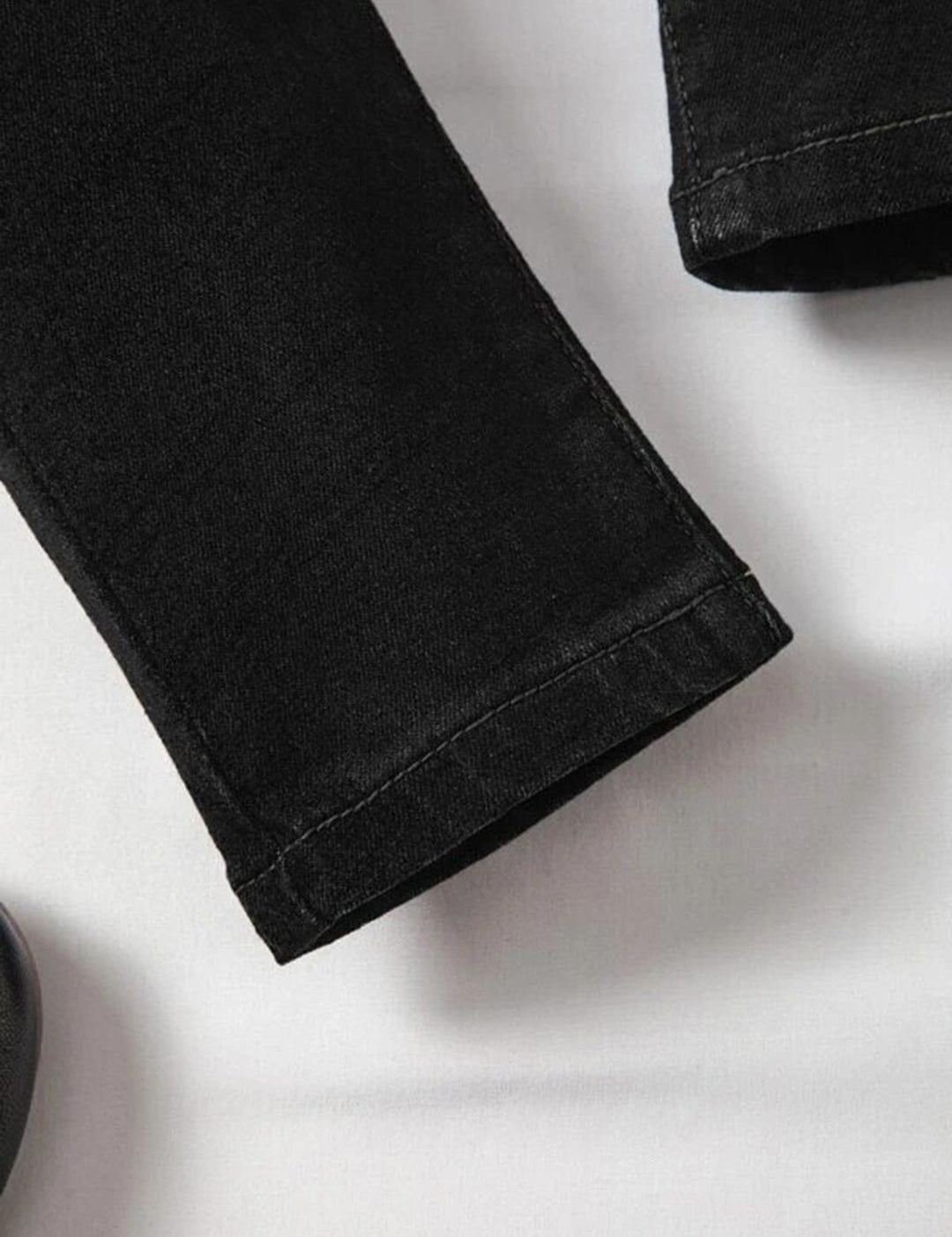 Kotty Boys Black Jean Mildly Distressed Regular Fit Jeans