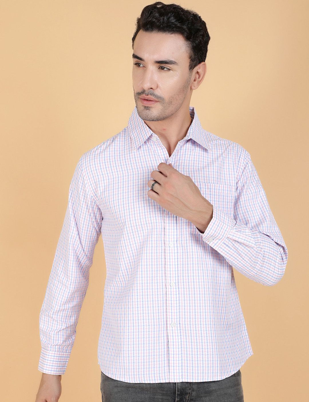 Kotty Men Relaxed Spread Collar Graphic Printed Casual Shirt