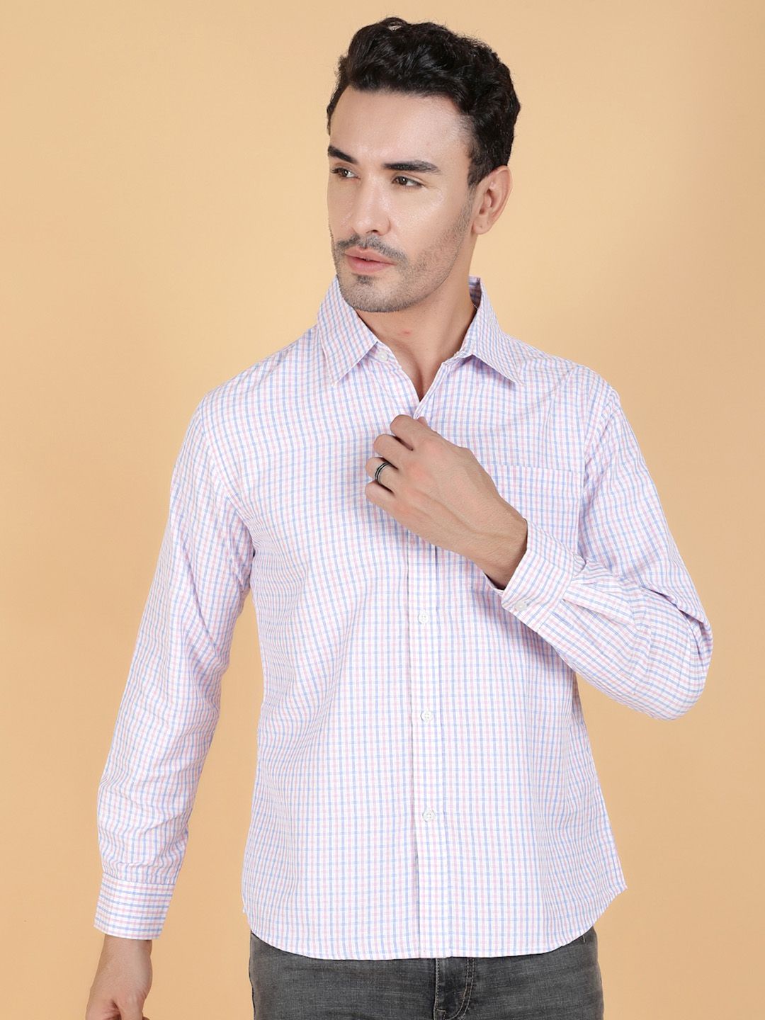 Kotty Men Relaxed Spread Collar Graphic Printed Casual Shirt