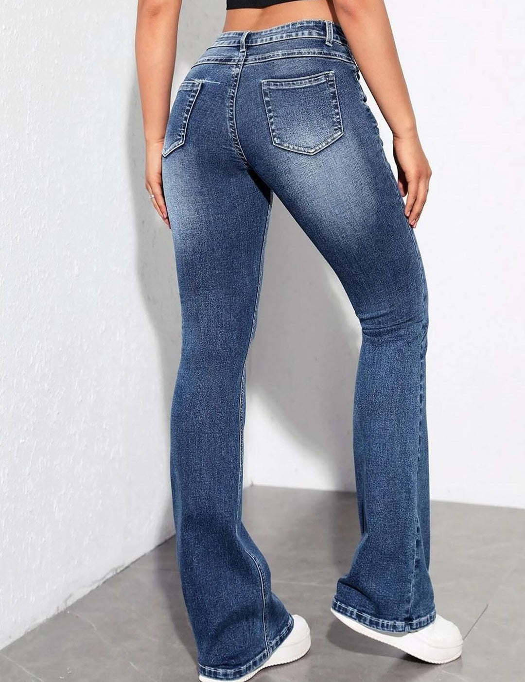 Kotty Women Bootcut High-Rise Clean Look Heavy Fade Whiskers Stretchable Jeans