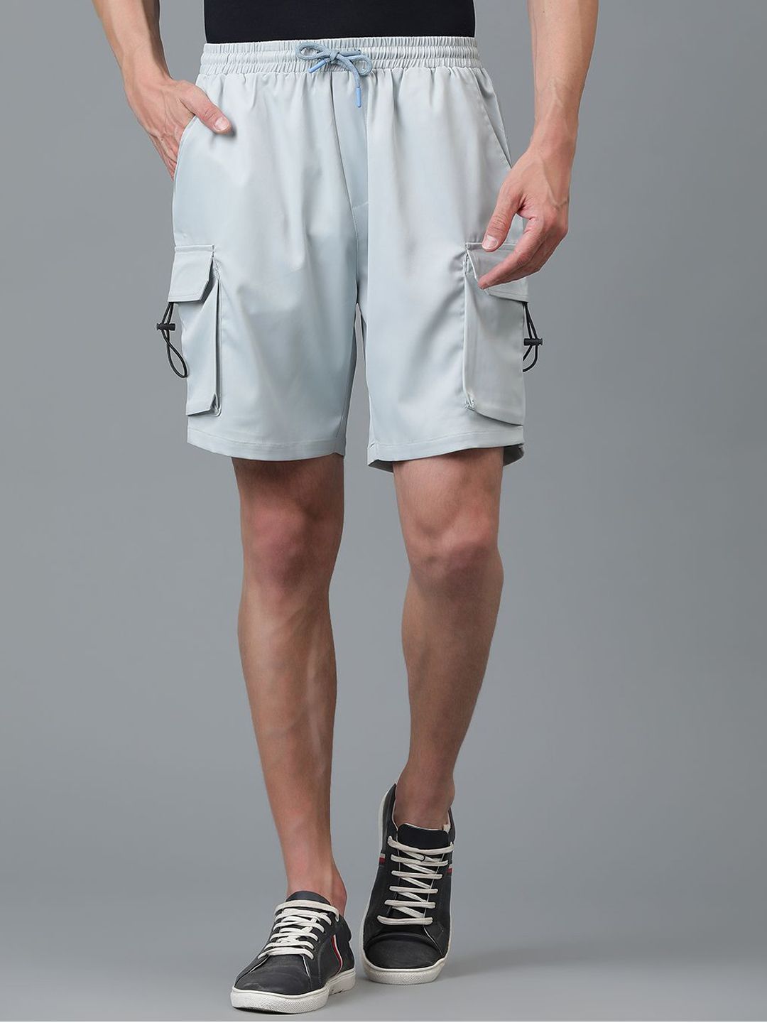 Kotty Men Low-Rise Cargo Shorts