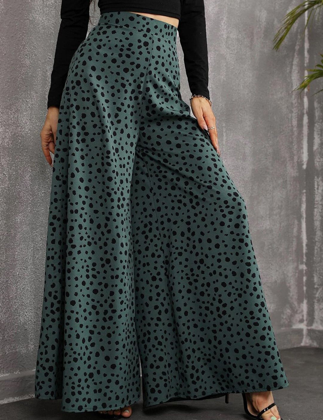 Kotty Women Green Printed Relaxed Flared High-Rise Easy Wash Trousers