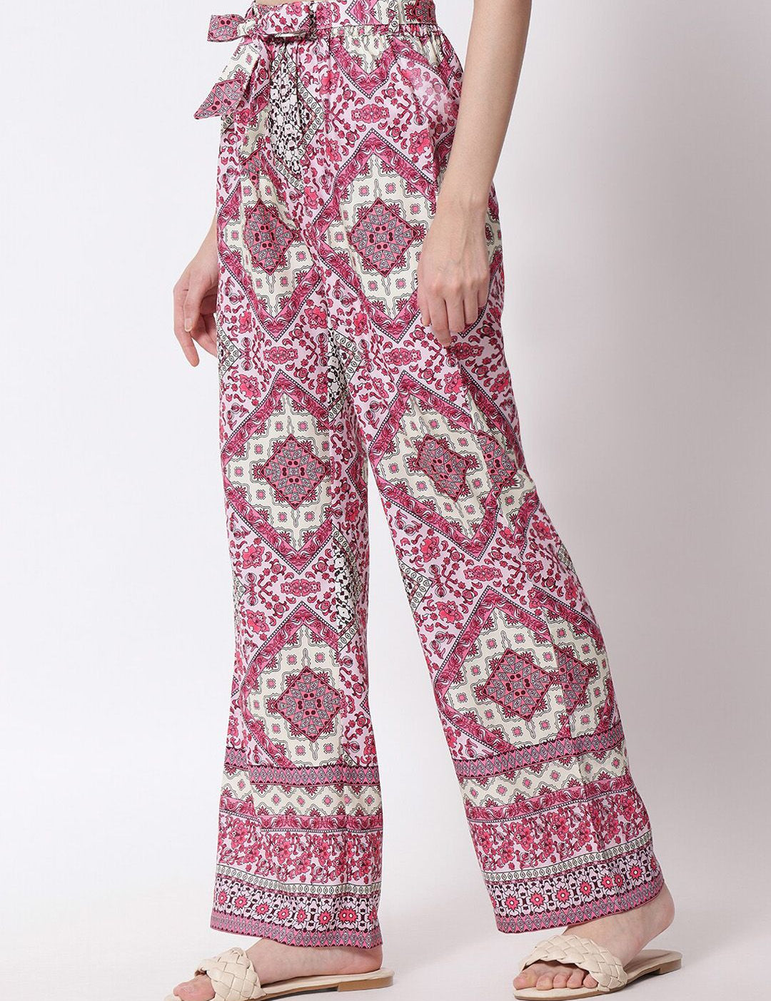 Kotty Women Purple Floral Printed Relaxed High-Rise Easy Wash Trousers