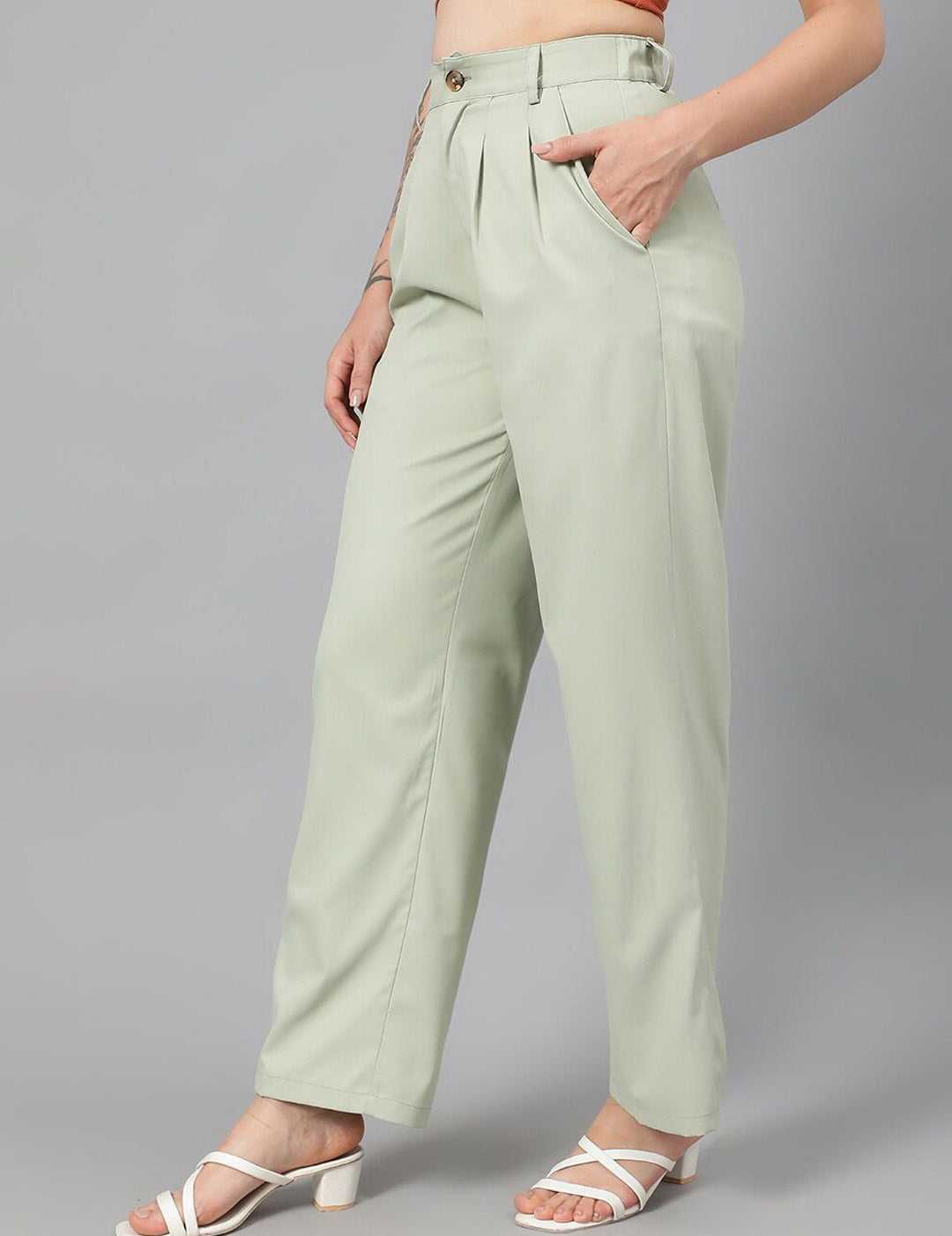 Kotty Women Green Relaxed Straight Leg Fit High-Rise Easy Wash Pleated Parallel Trousers
