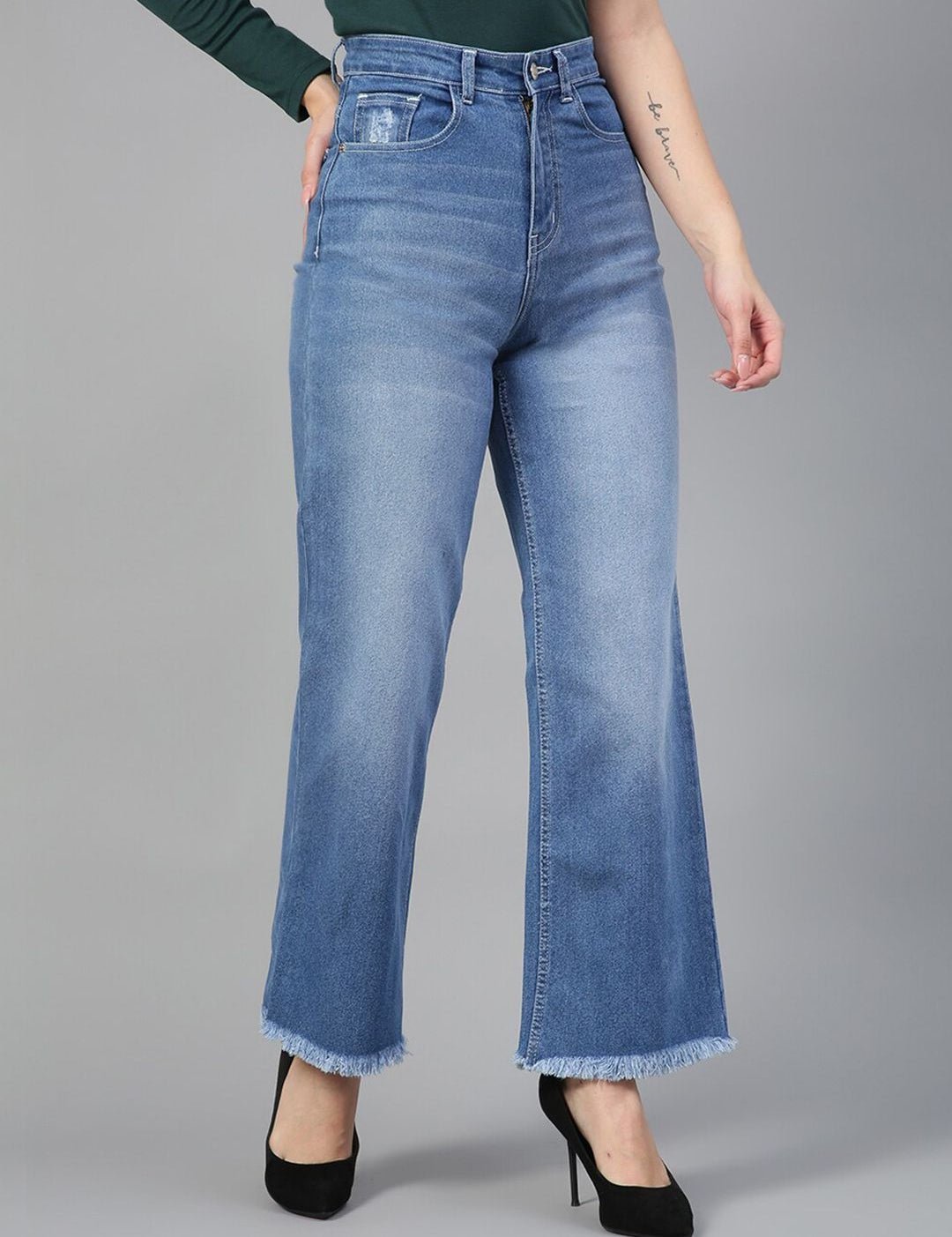 Kotty Women Jean Straight Fit High-Rise Light Fade Stretchable Jeans