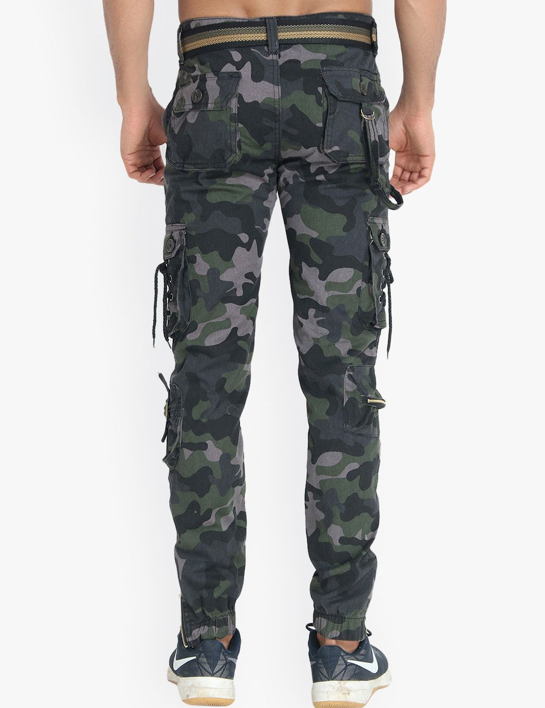 Kotty Men Black & Green Regular Fit Camouflage Printed Cargos