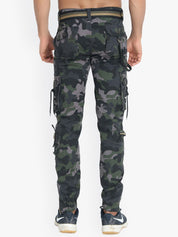 Kotty Men Black & Green Regular Fit Camouflage Printed Cargos