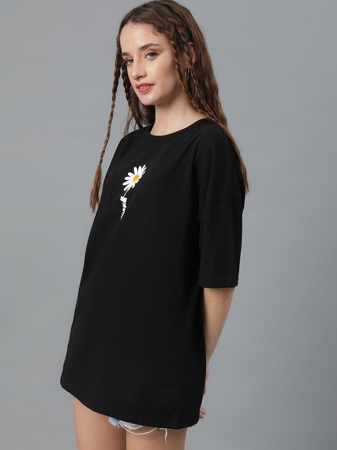 Kotty Graphic Printed Round Neck  Drop-Shoulder Sleeves Pure Cotton Oversized T-shirt