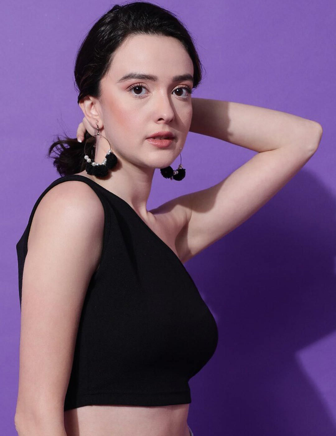 KOTTY Basics One Shoulder Fitted Crop Top