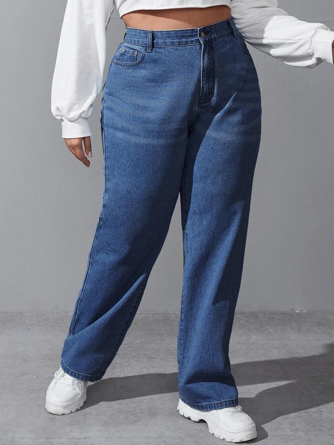 Kotty Women Blue Jean Straight Fit High-Rise Clean Look Stretchable Jeans