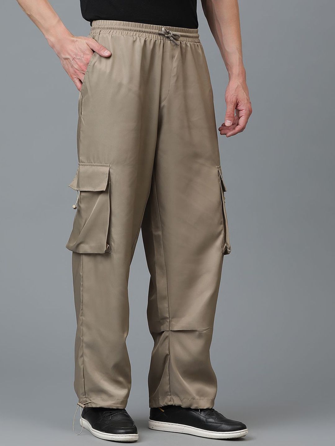 Kotty Men Relaxed Low-Rise Easy Wash Cargos Trousers
