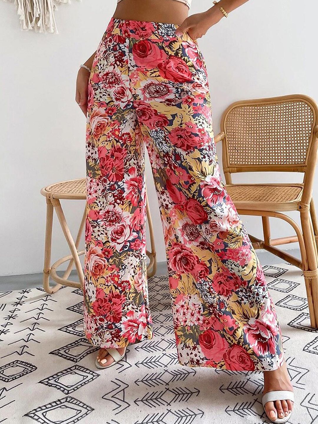 Kotty Women Pink Floral Printed Relaxed Flared High-Rise Easy Wash Trousers