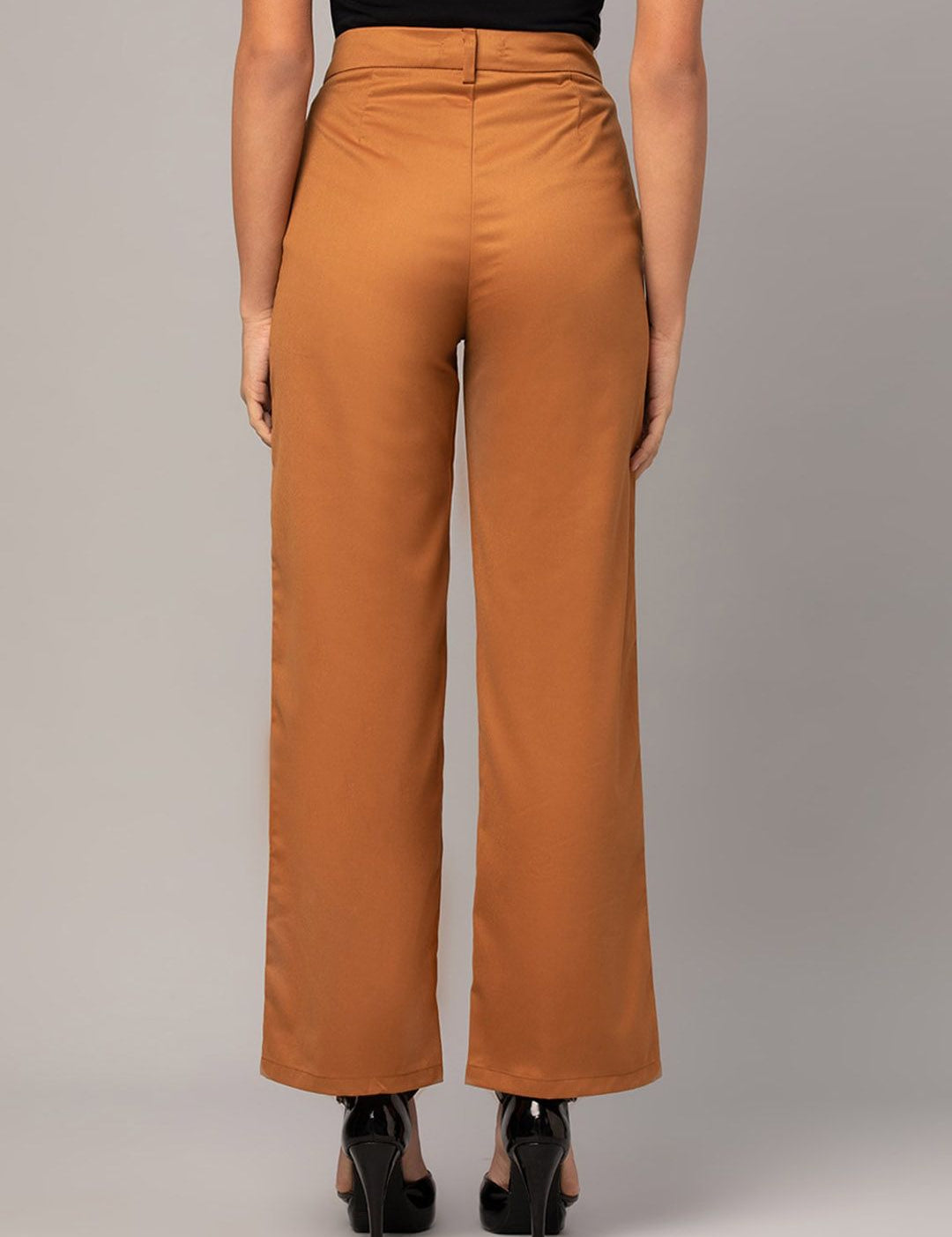 Kotty Women Relaxed Straight Fit High-Rise Easy Wash Trousers