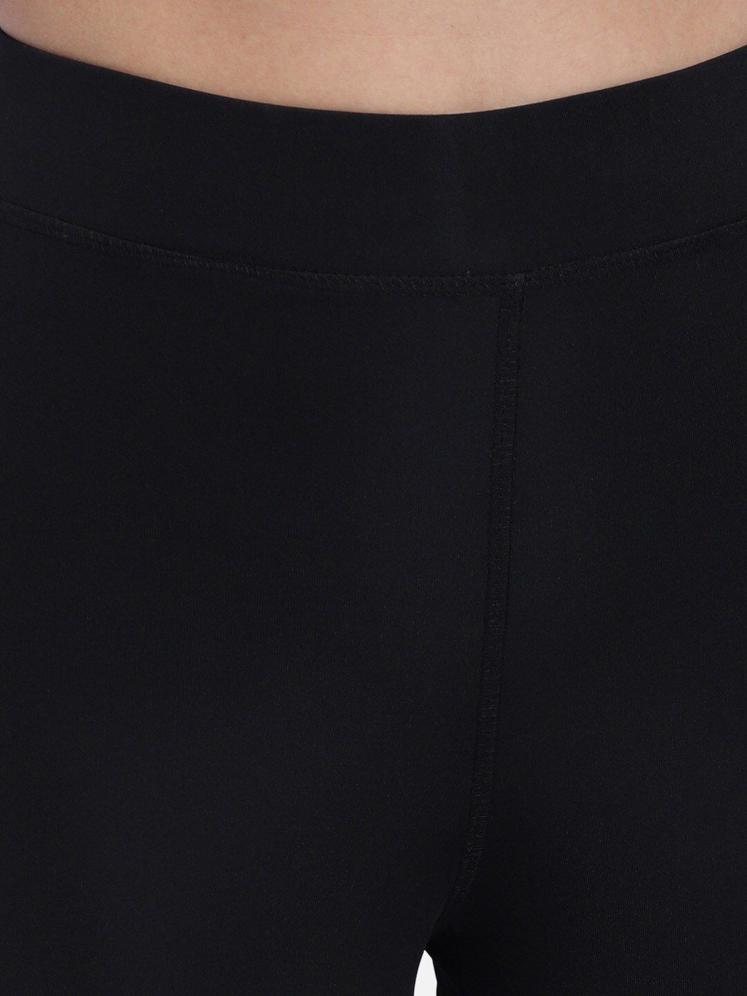 Kotty Women Black & White Printed Tights