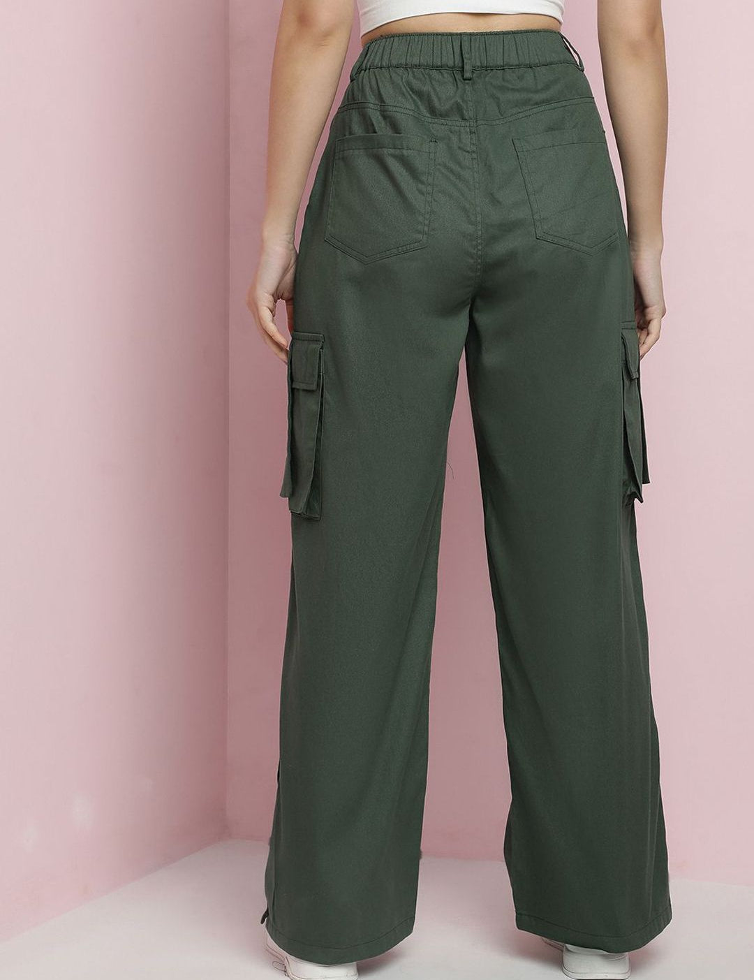 Kotty Women Solid Relaxed Straight Fit Mid-Rise Cargos Trousers