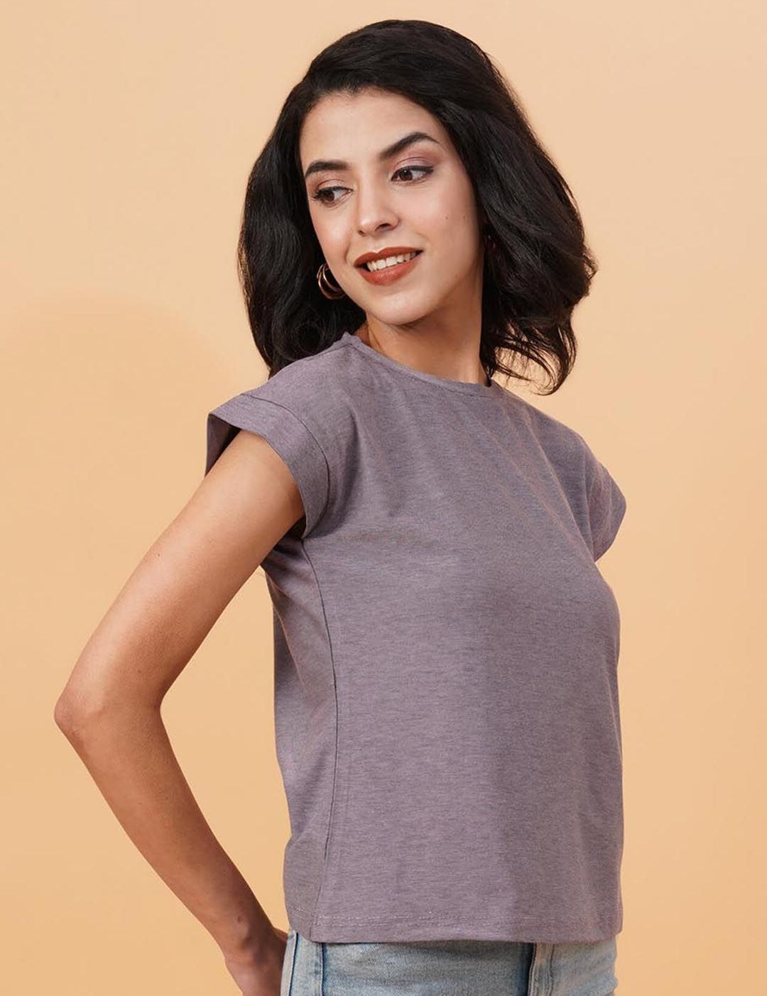 Kotty Round Neck Extended Sleeves Regular Fit T-shirt