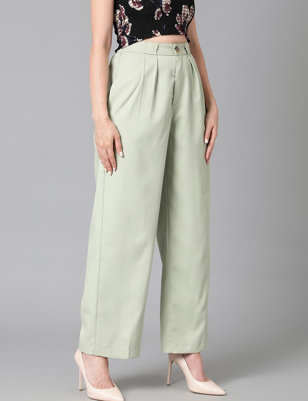 Kotty Women Relaxed Straight Leg Easy Wash Pleated Straight Fit Parallel Trousers