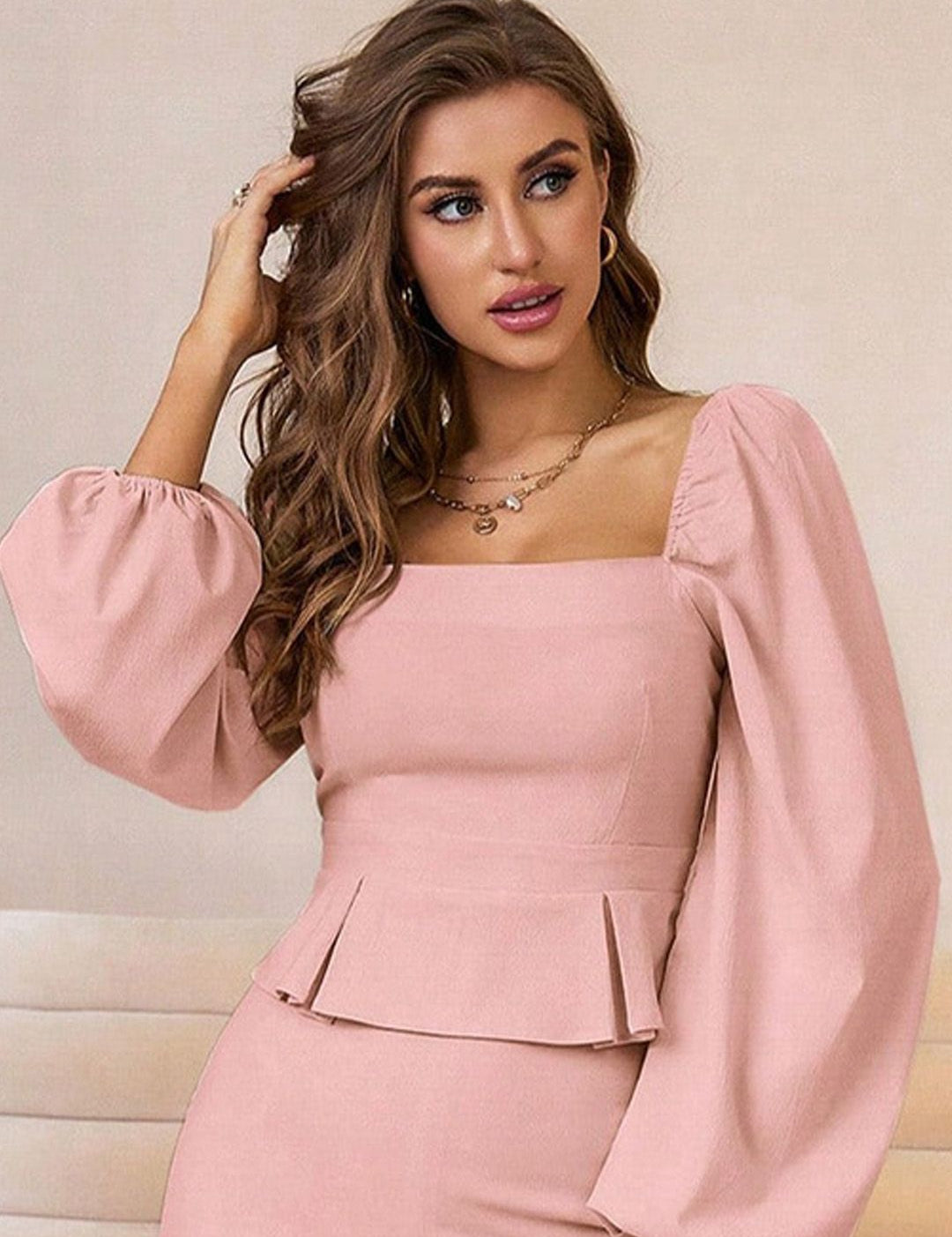 Kotty Square Neck Puff Sleeves Top With Trousers