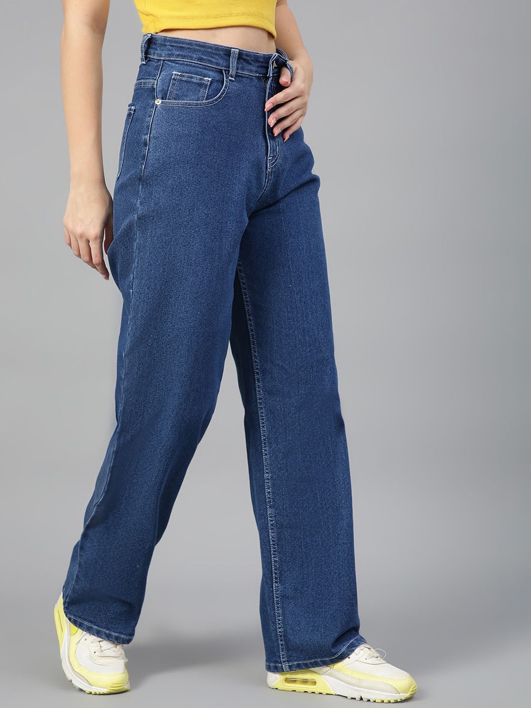 Kotty Women Jean Straight Fit High-Rise Light Fade Stretchable Jeans