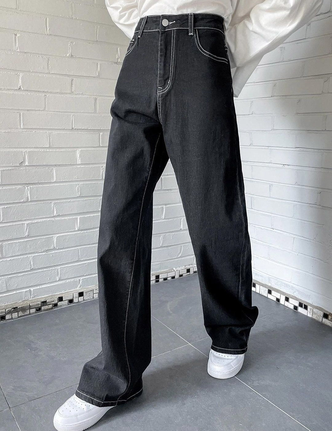 Kotty Women Wide Leg High-Rise Clean Look Stretchable Jeans