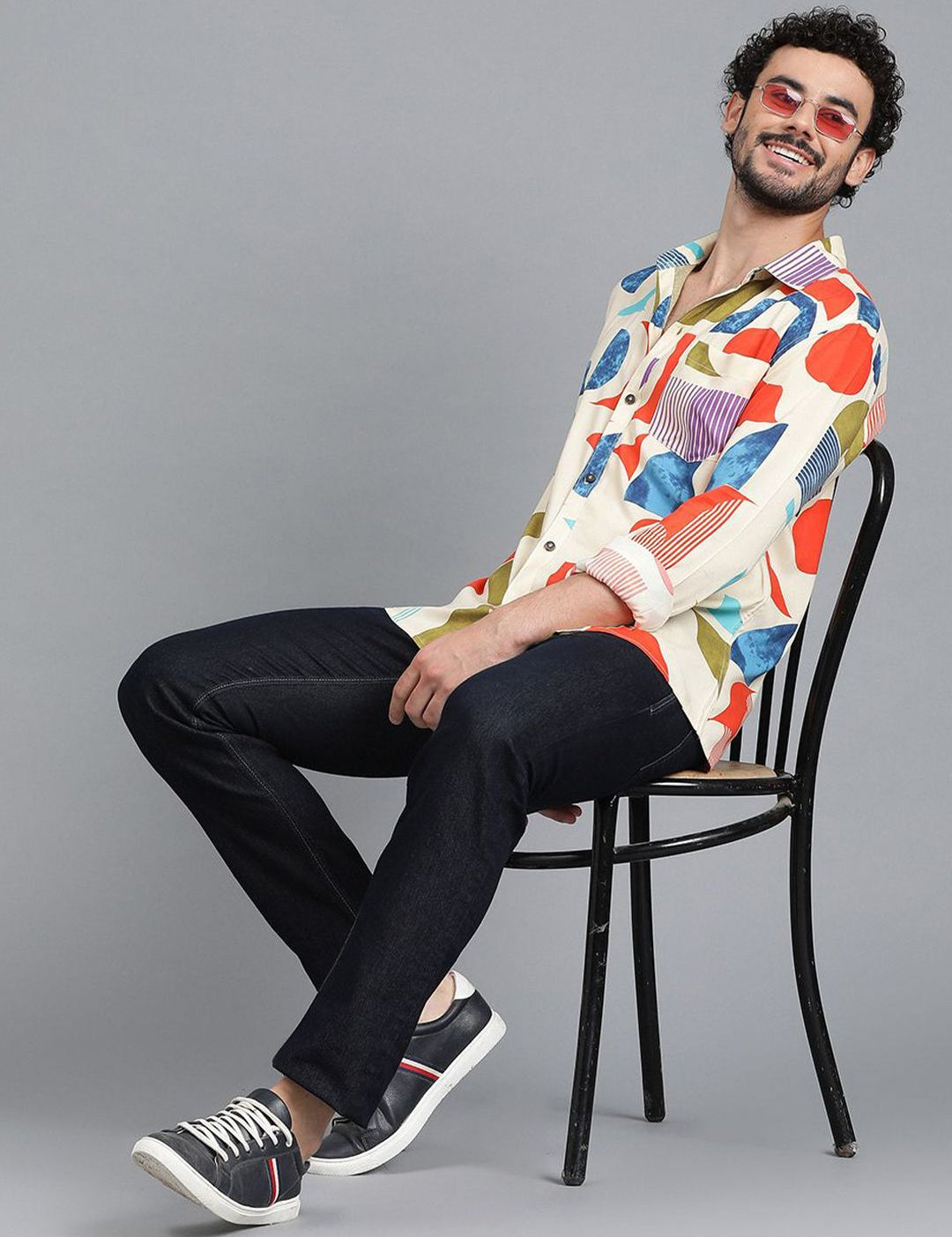 Kotty New Relaxed Fit Abstract Printed Cutaway Collar Casual Shirt