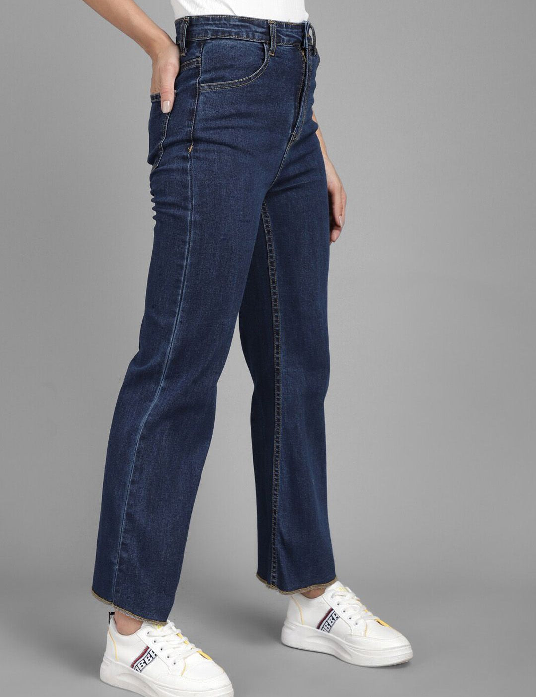 Kotty Women Straight Fit High-Rise Stretchable Jeans