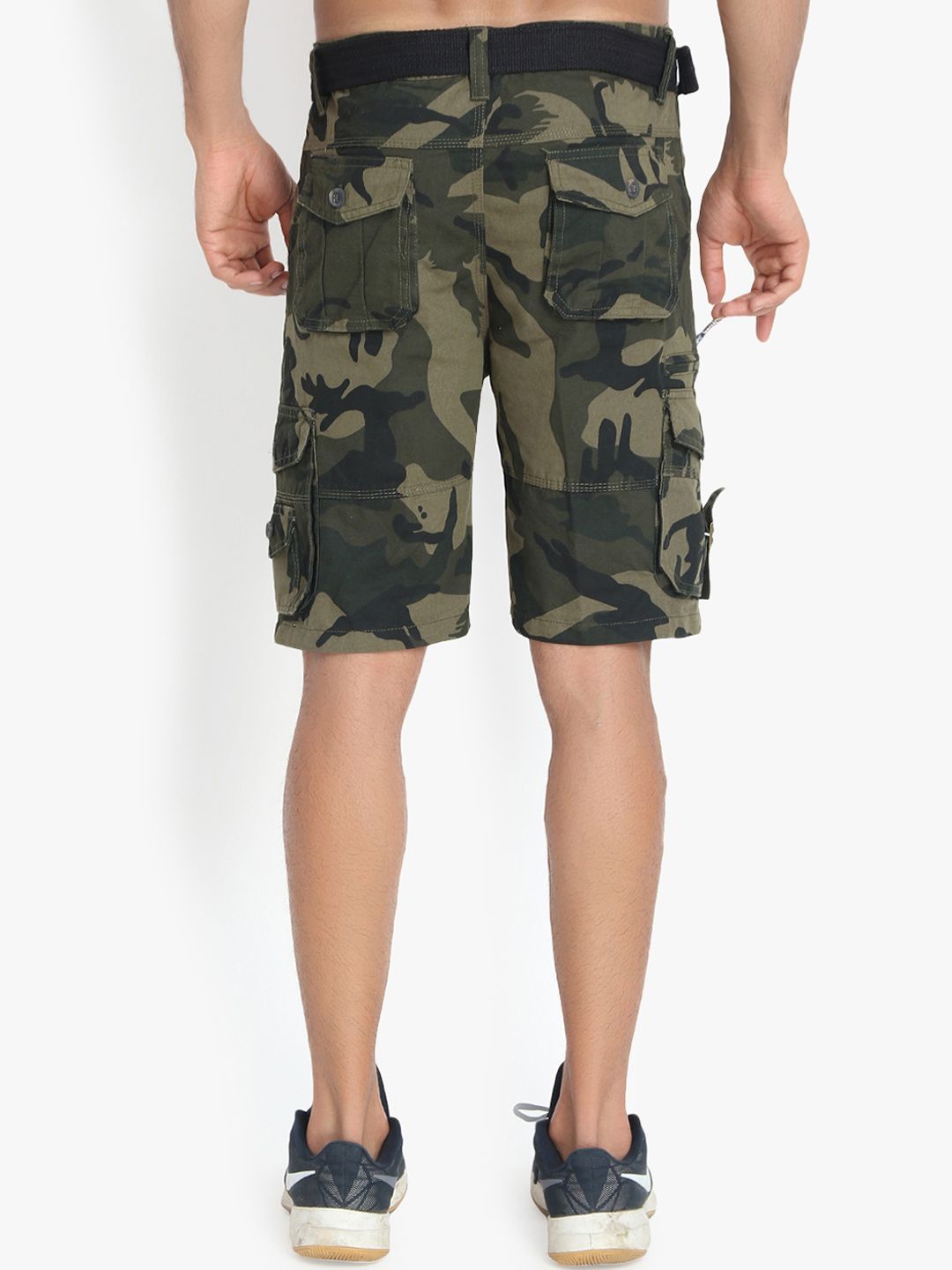 Kotty Men Green Camouflage Printed Regular Fit Cargo Shorts