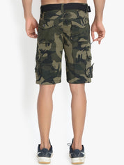 Kotty Men Green Camouflage Printed Regular Fit Cargo Shorts
