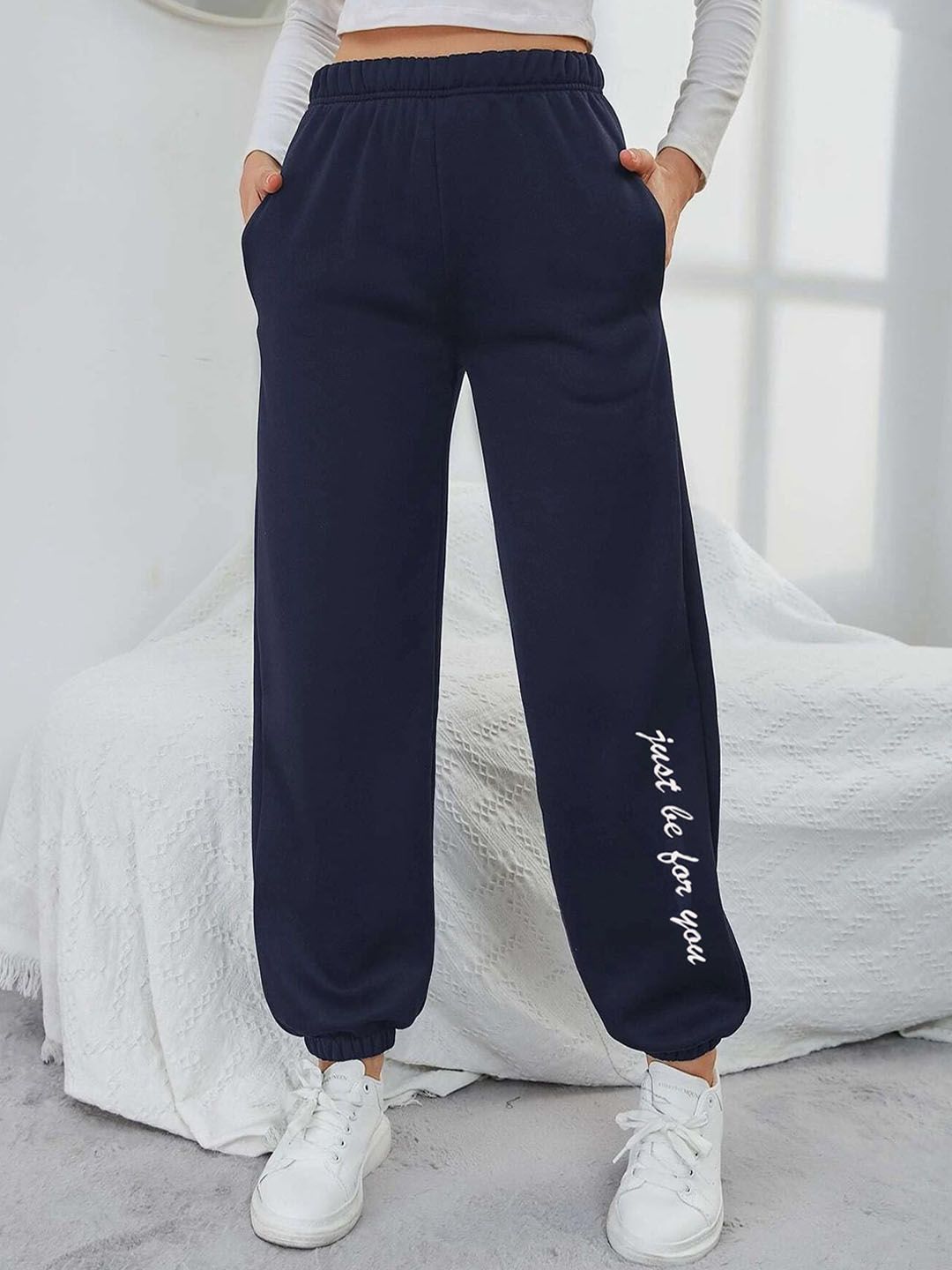 Kotty Women Typography Printed Joggers